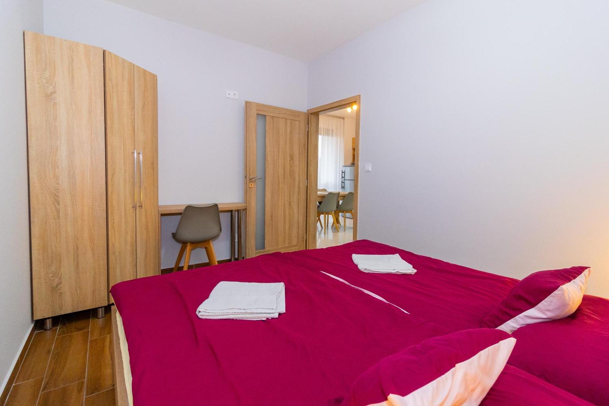 Tisza Panzio Es Apartman Tiszaújváros Exterior foto